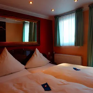 Hotelschiff Perle Botel